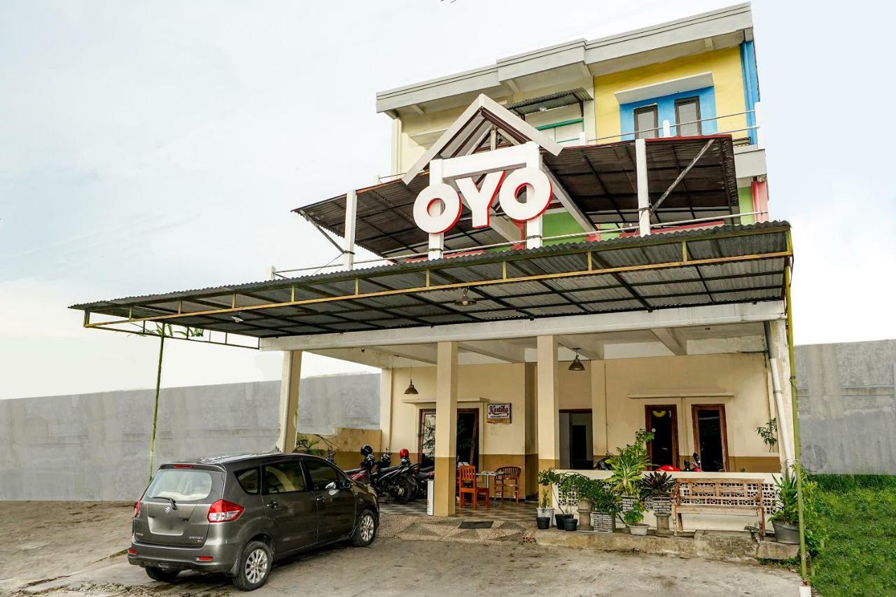 Kartika Syariah Homestay By Stayku Surabaya Exterior photo